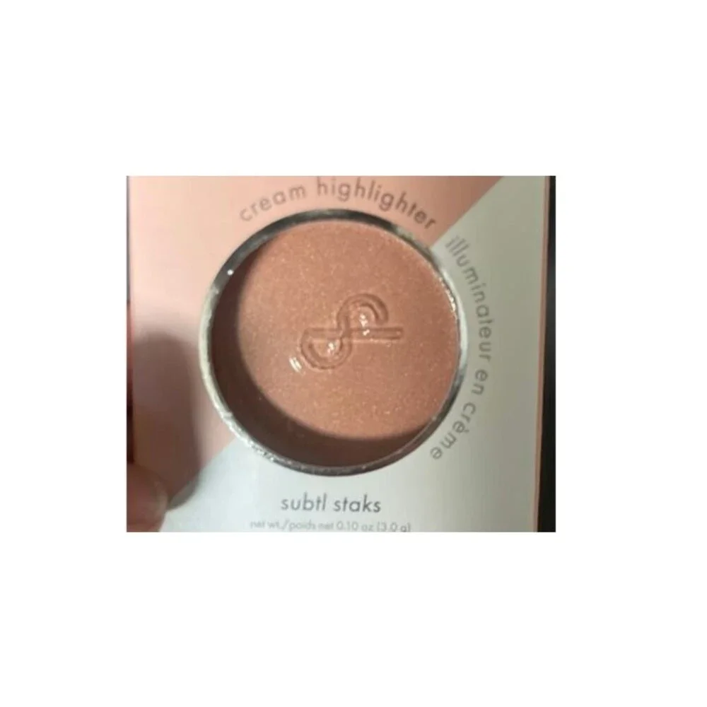 Subtl Beauty Stacks Bundle - BNIB (lip, bronzer, highlighter, mirror, lip brush)